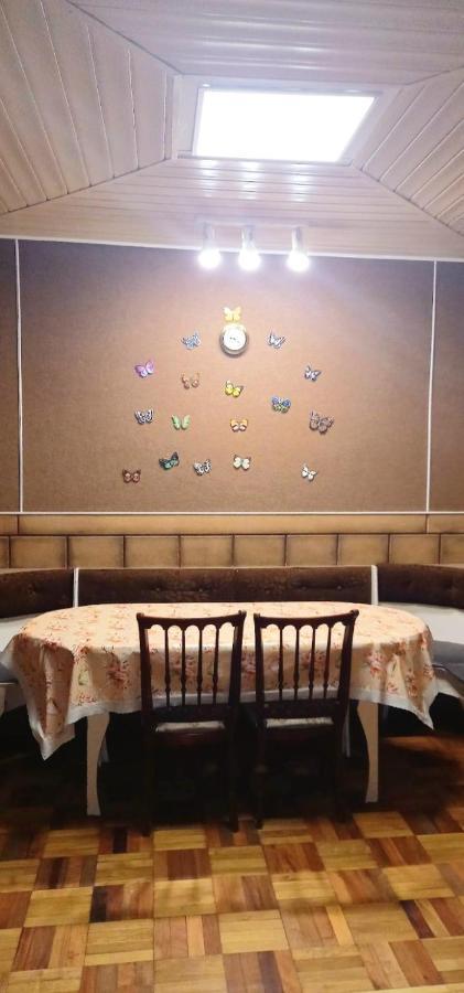 Classic Apartment On Kievyan エレバン エクステリア 写真