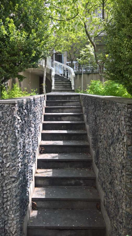 Classic Apartment On Kievyan エレバン エクステリア 写真