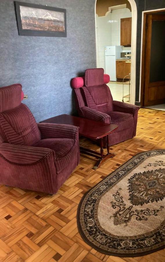 Classic Apartment On Kievyan エレバン エクステリア 写真